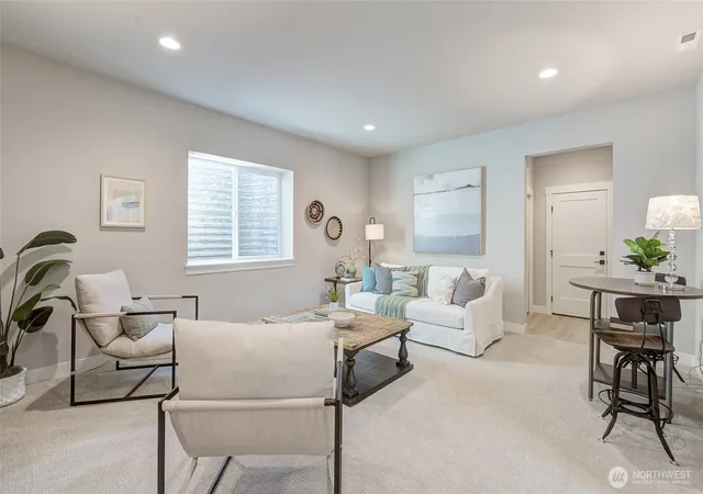 Photo 4 of Single family home for sale at 645 S Juli Ave, East Wenatchee, WA 98802 | MLS# NWM2554958 | Listing updated on 2026-09-26
