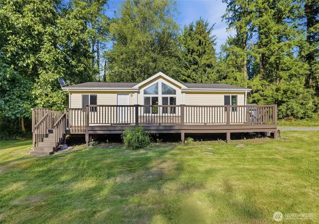 Photo 2 of Sale Pending at 19643 Evergreen Ln, Sedro Woolley, WA 98284 | MLS# NWM2555021 | Listing updated on 2026-09-28