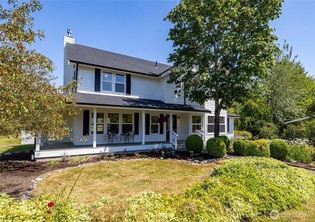 Photo 3 of Sale Pending at 4134 Squalicum Lake Rd, Bellingham, WA 98226 | MLS# NWM2555035 | Listing updated on 2026-09-25