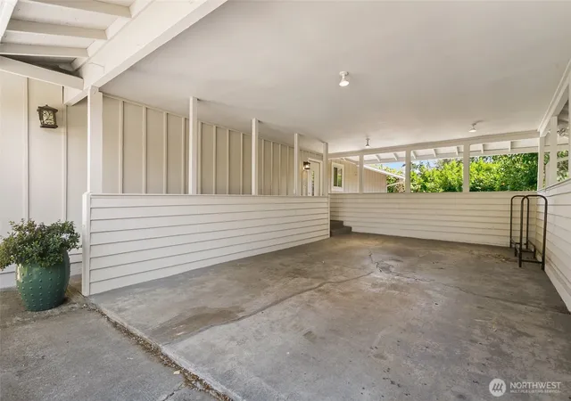 Photo 2 of Single family home for sale at 5155 S 329th Place, Auburn, WA 98001 | MLS# NWM2555068 | Listing updated on 2026-09-22