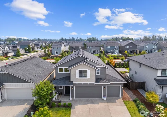 Photo 3 of Single family home for sale at 8713 N 5th Street, Ridgefield, WA 98642 | MLS# NWM2555100 | Listing updated on 2026-09-22