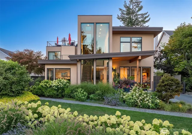 Photo 1 of Single family home for sale at 719 99th Avenue Ne, Bellevue, WA 98004 | MLS# NWM2555149 | Listing updated on 2026-09-22