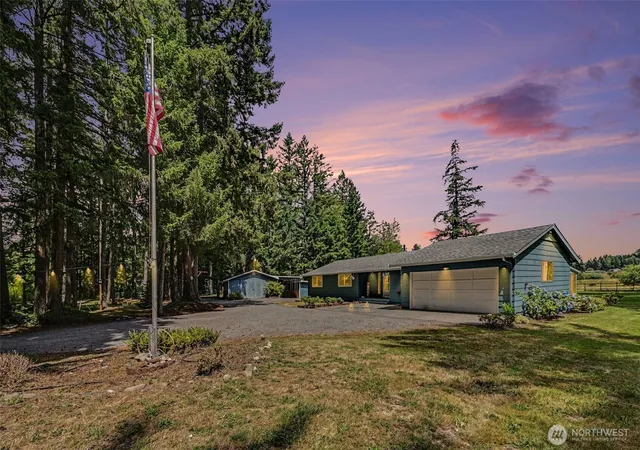 Photo 3 of Single family home for sale at 33913 4th Avenue E, Roy, WA 98580 | MLS# NWM2555182 | Listing updated on 2026-09-30