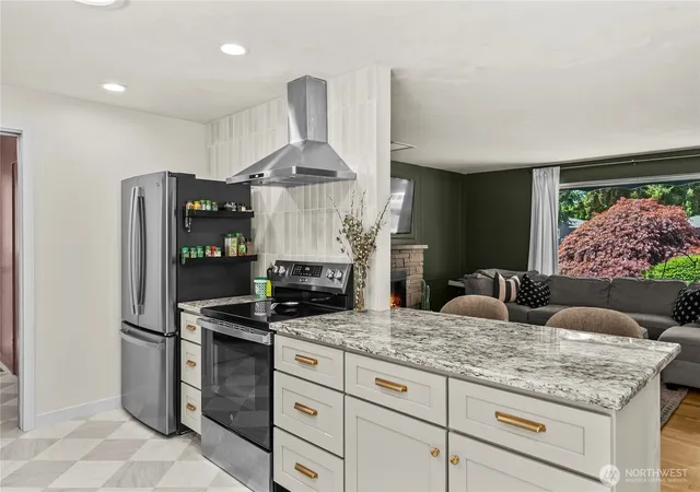 Photo 3 of Single family home for sale at 3517 Oas Dr W, University Place, WA 98466 | MLS# NWM2555249 | Listing updated on 2026-09-22