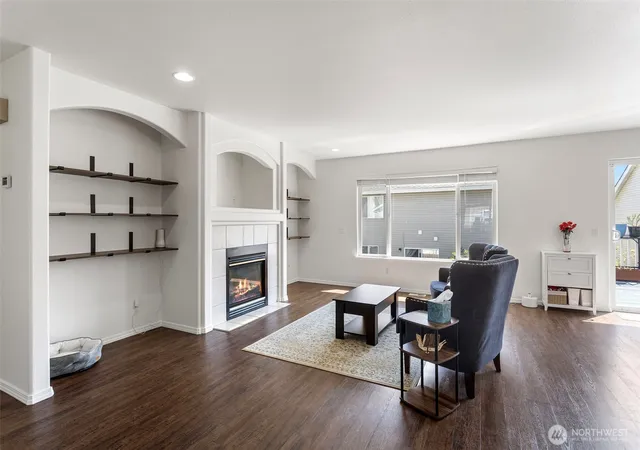 Photo 2 of Single family home for sale at 17625 12th Place W, Lynnwood, WA 98037 | MLS# NWM2555434 | Listing updated on 2026-09-22