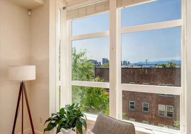 Photo 3 of Sale Pending at 427 13th Avenue E #C, Seattle, WA 98102 | MLS# NWM2555629 | Listing updated on 2026-09-19