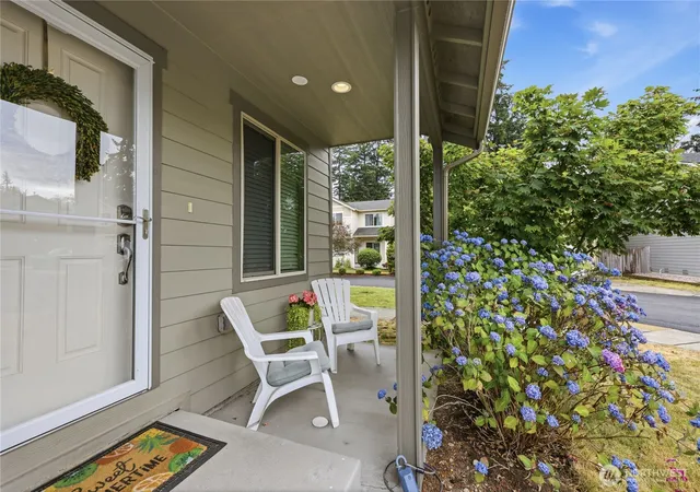 Photo 3 of Single family home for sale at 291 Ne Tronson Cir, Bremerton, WA 98311 | MLS# NWM2555661 | Listing updated on 2026-09-28