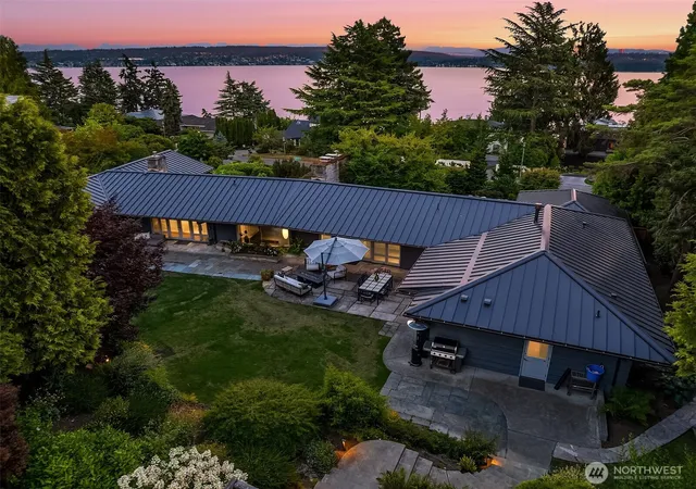 Photo 2 of Single family home for sale at 6340 Ne Windermere Rd, Seattle, WA 98105 | MLS# NWM2555722 | Listing updated on 2026-09-28