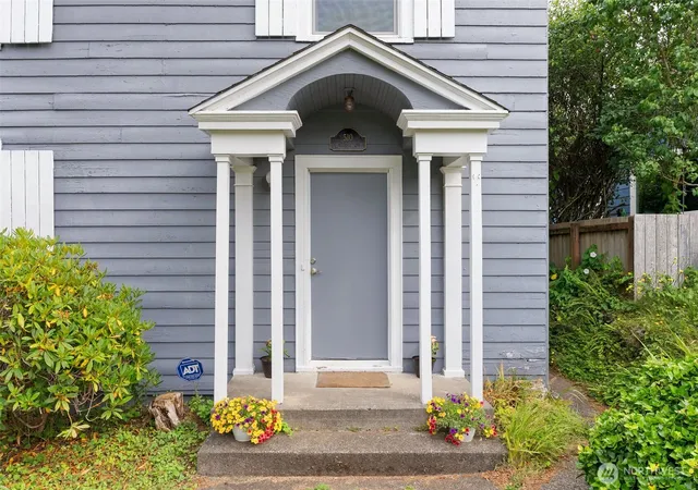 Photo 3 of Single family home for sale at 510 E Burleigh Ave, Aberdeen, WA 98520 | MLS# NWM2555809 | Listing updated on 2026-10-01
