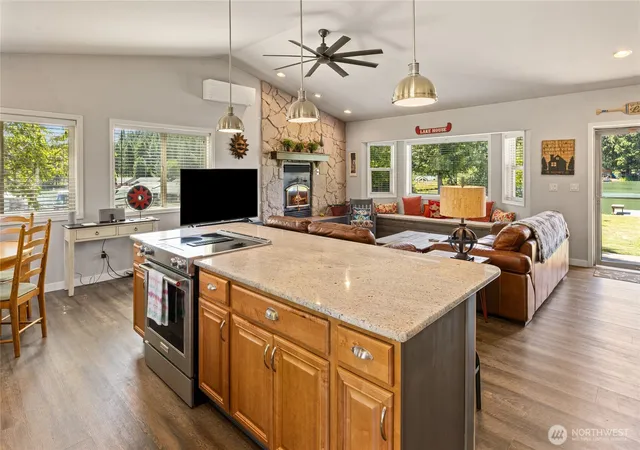 Photo 4 of Single family home for sale at 1250 Twin Lakes Rd, Cle Elum, WA 98922 | MLS# NWM2555833 | Listing updated on 2026-09-22
