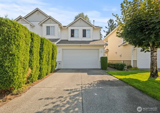 Photo 2 of Townhouse for sale at 12607 64th Avenue E, Puyallup, WA 98373 | MLS# NWM2556187 | Listing updated on 2026-09-29