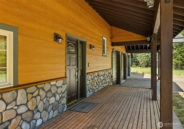 Photo 3 of Single family home for sale at 4201 Westside Rd, Cle Elum, WA 98922 | MLS# NWM2556317 | Listing updated on 2026-09-22