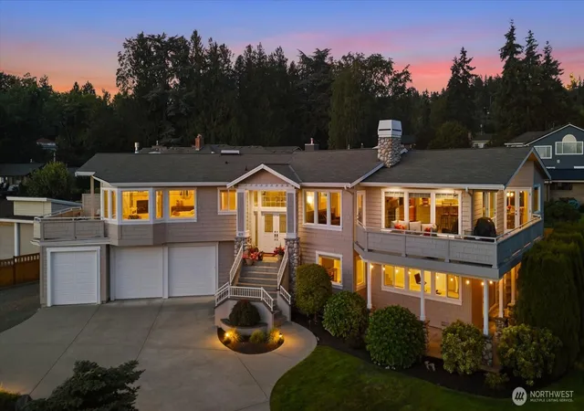 Photo 1 of Single family home for sale at 809 Driftwood Pl, Edmonds, WA 98020 | MLS# NWM2556339 | Listing updated on 2026-09-17