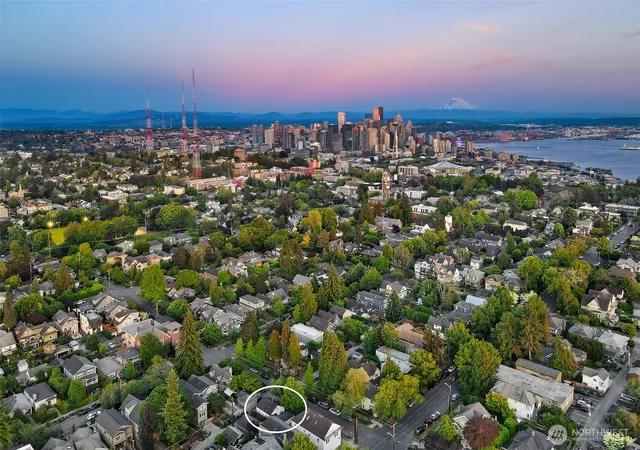 Photo 2 of Contingent at 516 W Howe St, Seattle, WA 98119 | MLS# NWM2556427 | Listing updated on 2026-09-22