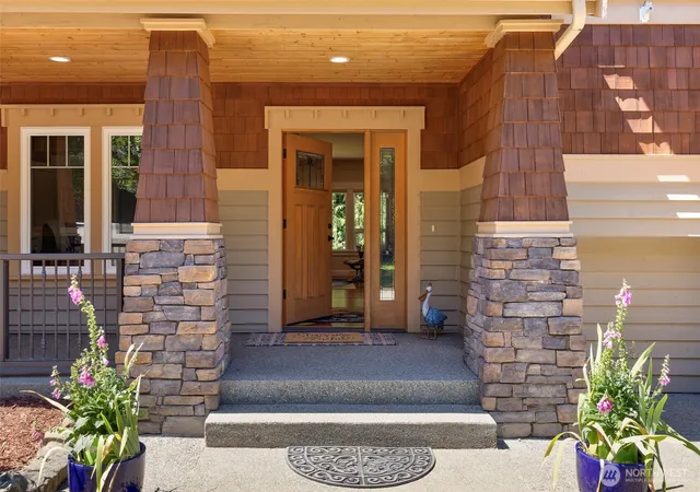 Photo 4 of Single family home for sale at 1956 NE Trl Way, Poulsbo, WA 98370 | MLS# NWM2556554 | Listing updated on 2026-09-22
