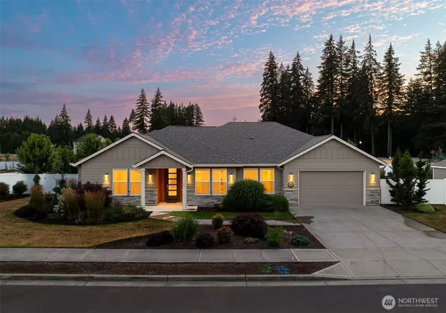 Photo 1 of Single family home for sale at 175 Annabelle St, Castle Rock, WA 98611 | MLS# NWM2556765 | Listing updated on 2026-09-22