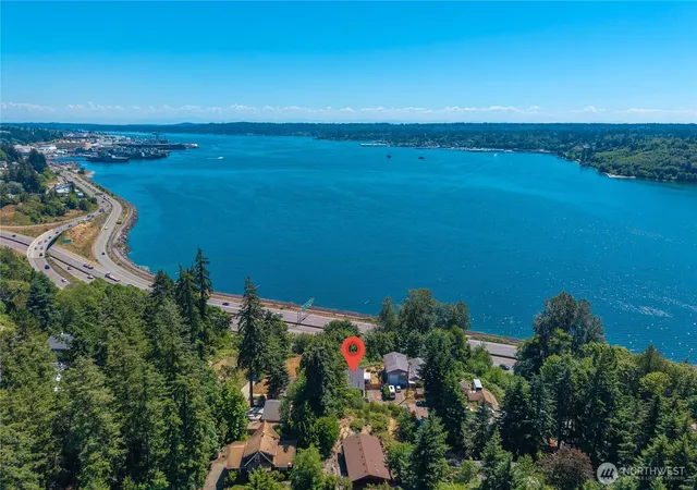 Manufactured home for sale at 1898 Vista Ln W, Bremerton, WA 98312 | MLS# NWM2556873
