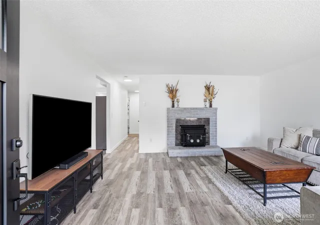 Photo 3 of Single family home for sale at 3604 W Rose St, Vancouver, WA 98660 | MLS# NWM2556905 | Listing updated on 2026-09-22