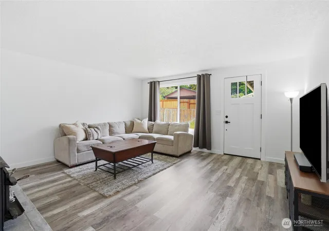 Photo 4 of Single family home for sale at 3604 W Rose St, Vancouver, WA 98660 | MLS# NWM2556905 | Listing updated on 2026-09-22