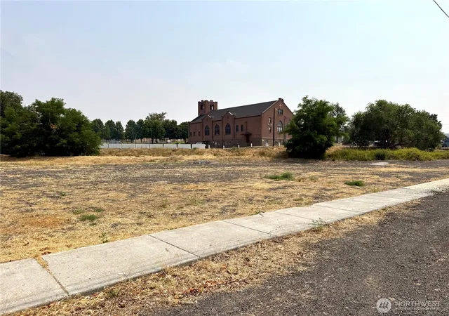 Photo 1 of Land for sale at 0 S Division St, Odessa, WA 99159 | MLS# NWM2556955 | Listing updated on 2026-09-22