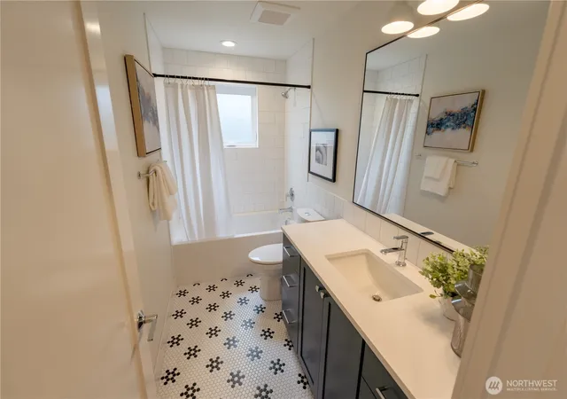 Photo 4 of Single family home for sale at 13540 39th Avenue NE #B, Seattle, WA 98125 | MLS# NWM2556956 | Listing updated on 2026-09-29