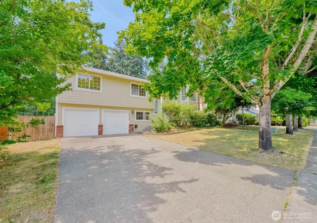 Photo 1 of Single family home for sale at 10728 211th Avenue Ct E, Bonney Lake, WA 98391 | MLS# NWM2556989 | Listing updated on 2026-09-30