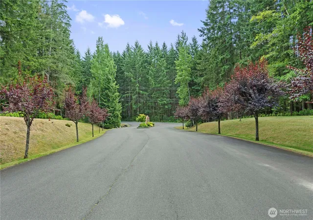 Photo 2 of Manufactured home for sale at 1911 147th Street Nw, Marysville, WA 98271 | MLS# NWM2557082 | Listing updated on 2026-09-25