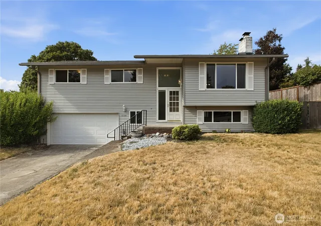 Photo 2 of Single family home for sale at 10074 Se 213th Place, Kent, WA 98031 | MLS# NWM2557249 | Listing updated on 2026-10-01