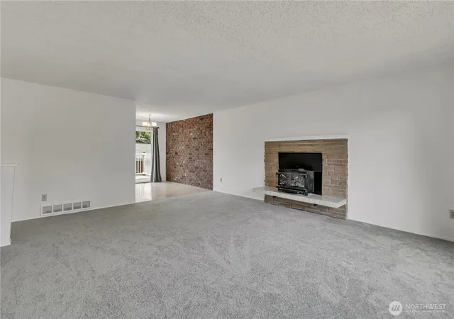 Photo 3 of Single family home for sale at 10074 SE 213th Place, Kent, WA 98031 | MLS# NWM2557249 | Listing updated on 2026-10-01