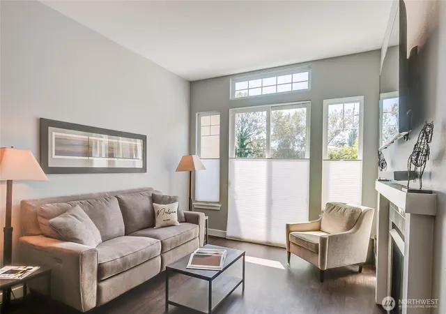 Photo 4 of Condo for sale at 3500 E Lake Sammamish Pkwy SE #2-105, Sammamish, WA 98075 | MLS# NWM2557252 | Listing updated on 2026-10-02