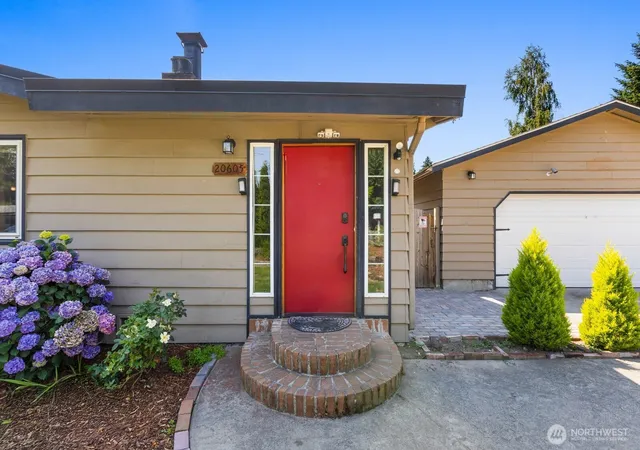 Photo 3 of Single family home for sale at 20605 12th Place S, Sea Tac, WA 98198 | MLS# NWM2557263 | Listing updated on 2026-09-23