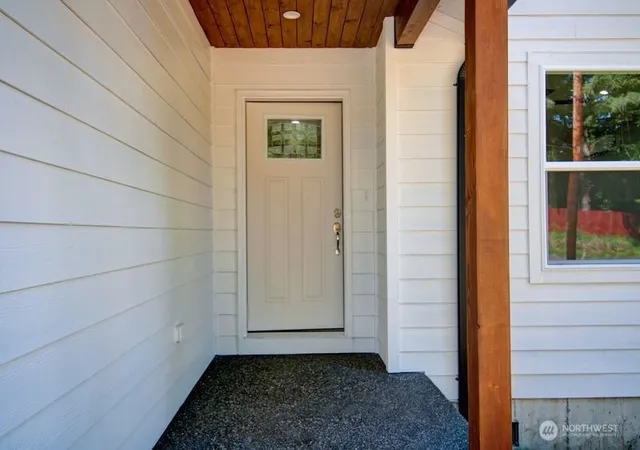 Photo 1 of Single family home for sale at 7911 Apache Dr, Maple Falls, WA 98266 | MLS# NWM2557277 | Listing updated on 2026-09-23