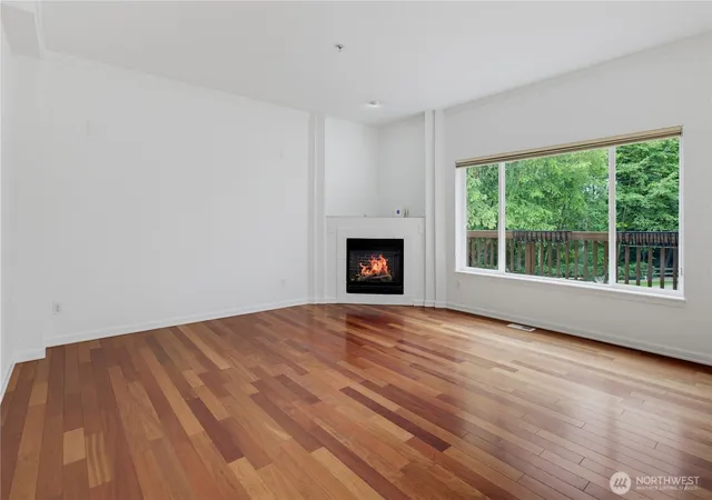 Photo 3 of Townhouse for sale at 9729 26th Avenue Sw #404, Seattle, WA 98106 | MLS# NWM2557316 | Listing updated on 2026-09-23