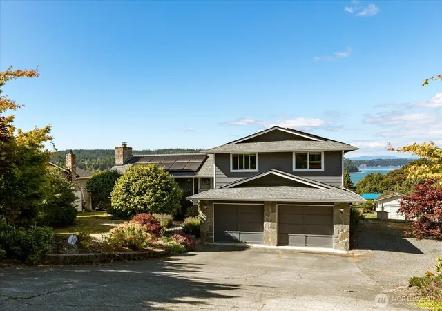 Photo 1 of Single family home for sale at 479 Elderberry St, Oak Harbor, WA 98277 | MLS# NWM2557337 | Listing updated on 2026-09-25