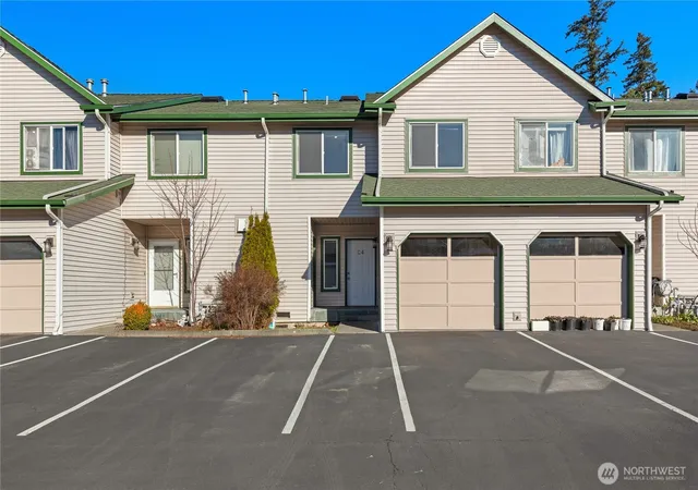 Photo 1 of Townhouse for sale at 15815 Admiralty Way #C4, Lynnwood, WA 98087 | MLS# NWM2557393 | Listing updated on 2026-10-02