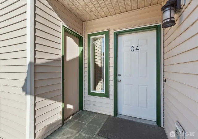 Photo 2 of Townhouse for sale at 15815 Admiralty Way #C4, Lynnwood, WA 98087 | MLS# NWM2557393 | Listing updated on 2026-10-02