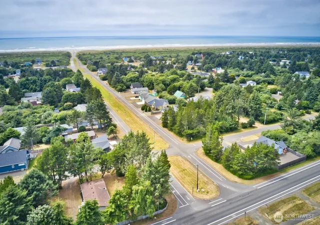 Photo 3 of Single family home for sale at 118 Pacific Blvd Nw, Ocean Shores, WA 98569 | MLS# NWM2557451 | Listing updated on 2026-09-24