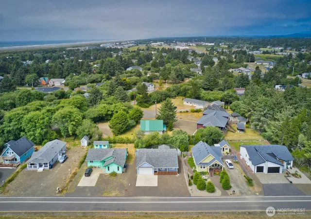 Photo 3 of Single family home for sale at 118 Pacific Blvd NW, Ocean Shores, WA 98569 | MLS# NWM2557451 | Listing updated on 2026-09-24