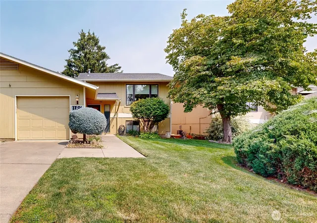 Photo 1 of Single family home for sale at 1188 Lancer Dr, Walla Walla, WA 99362 | MLS# NWM2557508 | Listing updated on 2026-09-23