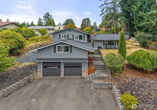 Photo 1 of Sale Pending at 1011 Spring Ln, Centralia, WA 98531 | MLS# NWM2557517 | Listing updated on 2026-09-22