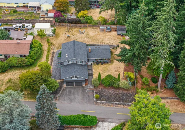 Photo 3 of Sale Pending at 1011 Spring Ln, Centralia, WA 98531 | MLS# NWM2557517 | Listing updated on 2026-09-22