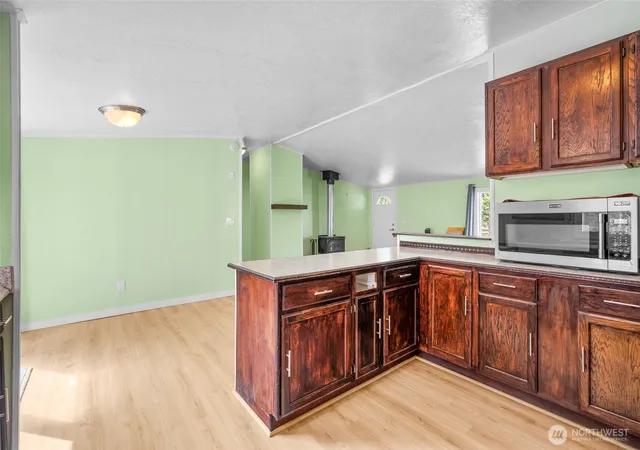 Photo 3 of Manufactured home for sale at 4672 Birch Bay Lynden Rd #82, Blaine, WA 98230 | MLS# NWM2557533 | Listing updated on 2026-09-23