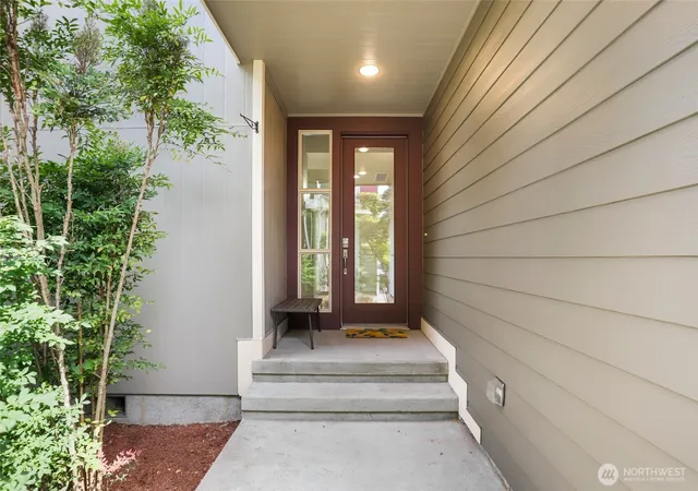 Photo 2 of Single family home for sale at 3128 Banks Ln Sw, Olympia, WA 98512 | MLS# NWM2557567 | Listing updated on 2026-09-23