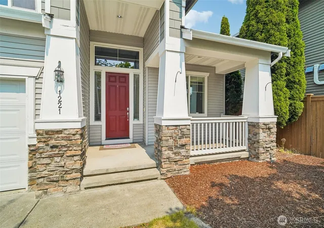 Photo 3 of Single family home for sale at 1221 68th Loop Se, Auburn, WA 98092 | MLS# NWM2557630 | Listing updated on 2026-09-23