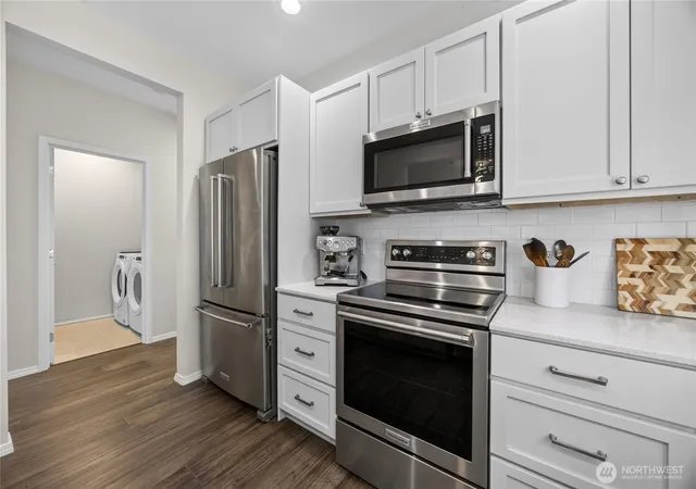 Photo 3 of Condo for sale at 12712 Admiralty Way #B301, Everett, WA 98204 | MLS# NWM2557686 | Listing updated on 2026-09-29