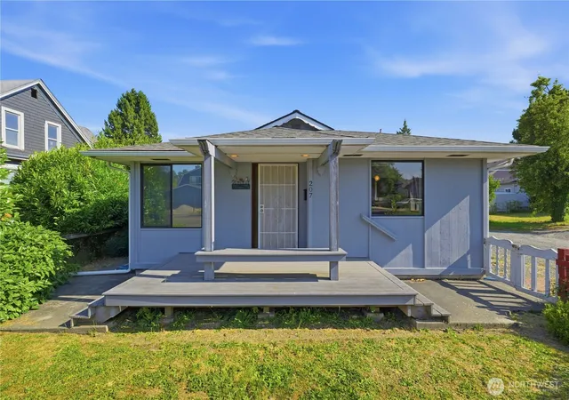 Photo 1 of Sale Pending at 207 E 84th Street, Tacoma, WA 98445 | MLS# NWM2557940 | Listing updated on 2026-09-25