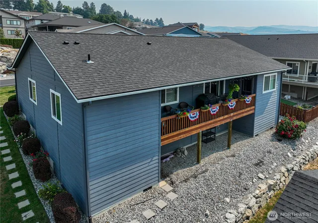 Photo 2 of Sale Pending at 606 Havenwood Dr, Manson, WA 98831 | MLS# NWM2557977 | Listing updated on 2026-09-25