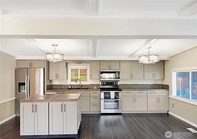 Photo 3 of Manufactured home for sale at 2500 S 370th Street #12, Federal Way, WA 98003 | MLS# NWM2558004 | Listing updated on 2026-09-28