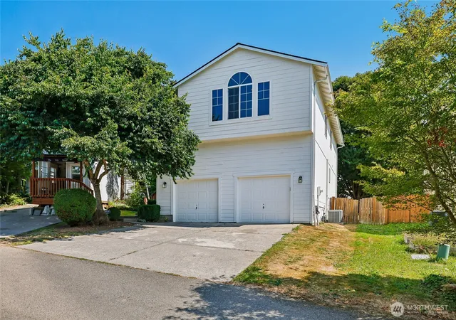 Photo 2 of Single family home for sale at 219 Hemming Way, Granite Falls, WA 98252 | MLS# NWM2558064 | Listing updated on 2026-10-02