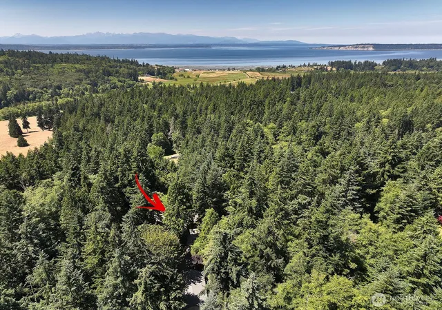Photo 3 of Single family home for sale at 7391 Tauscher Rd, Clinton, WA 98236 | MLS# NWM2558144 | Listing updated on 2026-09-23